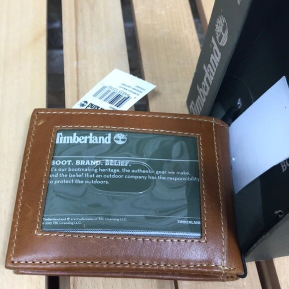 Timberland Crazy Horse Slimfold Leather ID Wallet - Picture 5 of 6